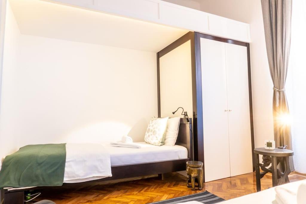 Central And Comfy 2Bdr Apartment Near Parliament Belgrado Esterno foto